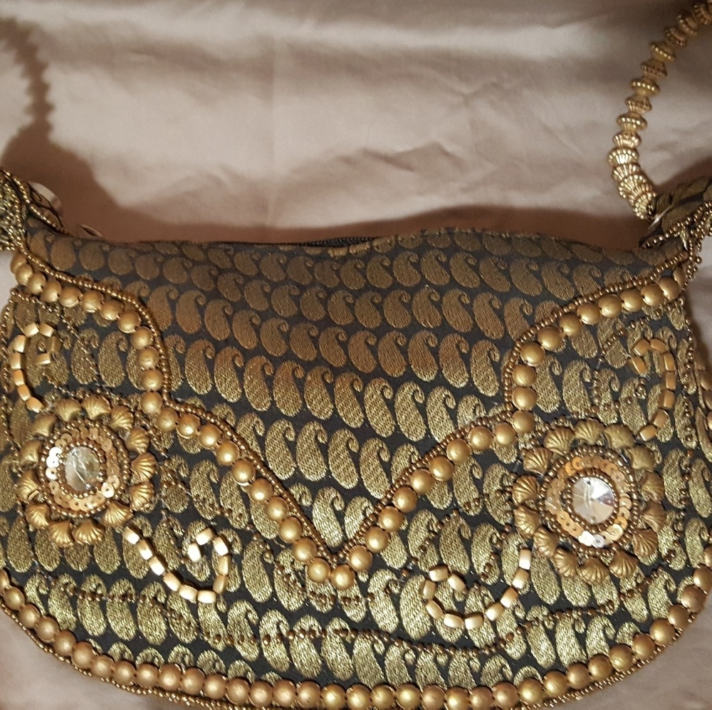 Cato purse